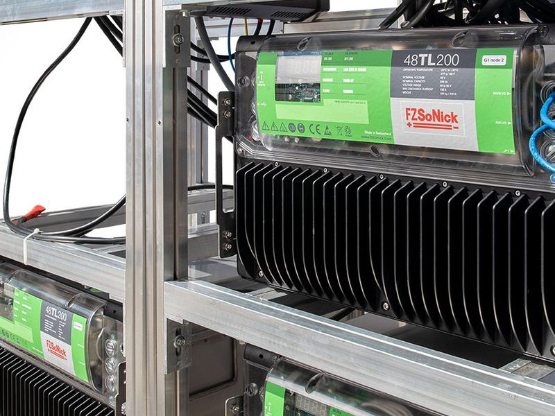 Batteria al sale FZSonick installata in vano tecnico industriale